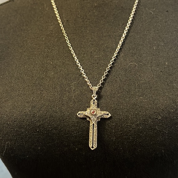 Gorgeous Decorative Sterling Necklace Cross Thai - Picture 10 of 11
